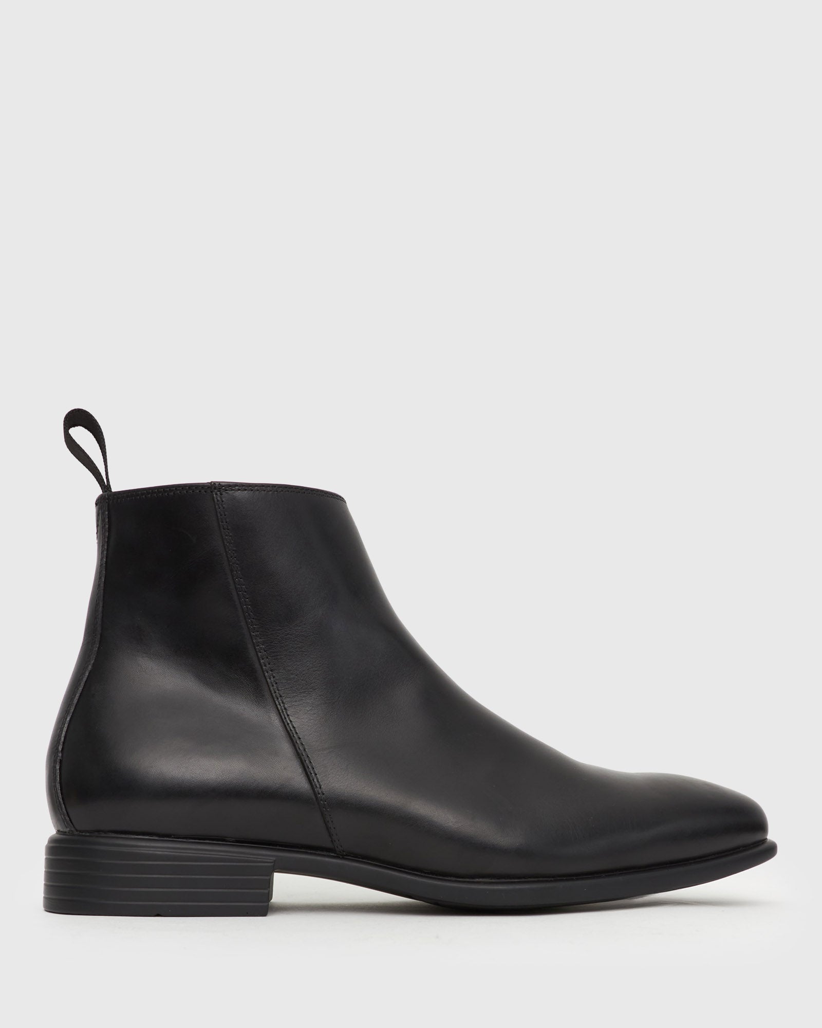 HARVEY Zipped Leather Ankle Boots