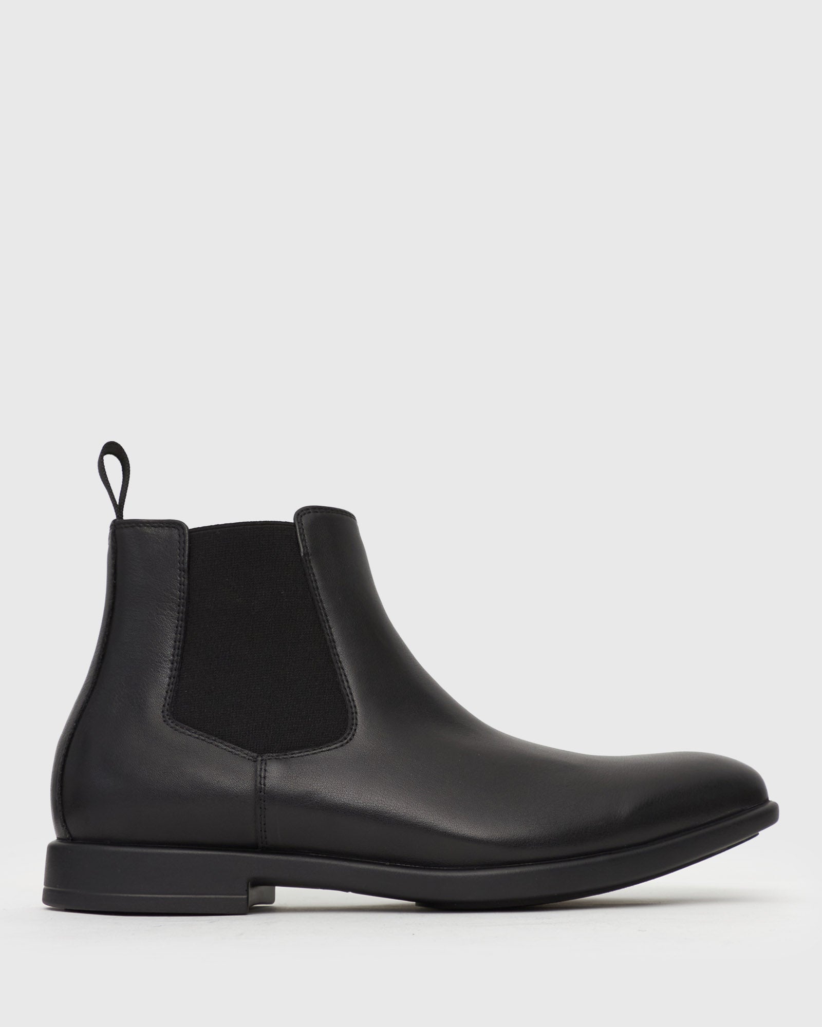 OTIS Leather Gusset Chelsea Boots