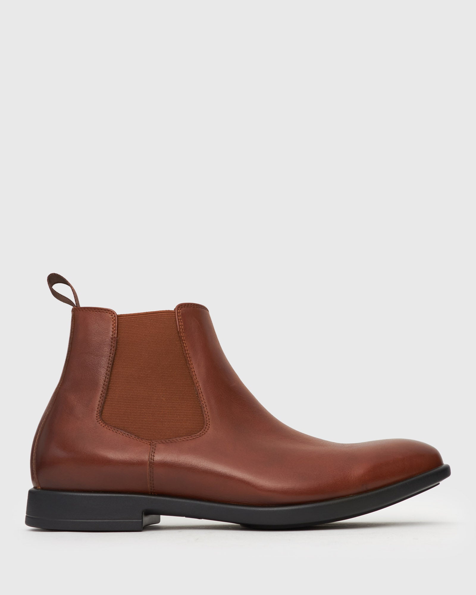 OTIS Leather Gusset Chelsea Boots