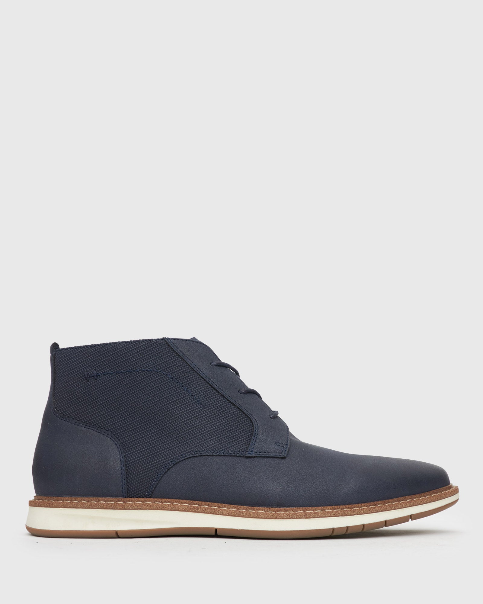 RYLAND Casual Chukka Boots
