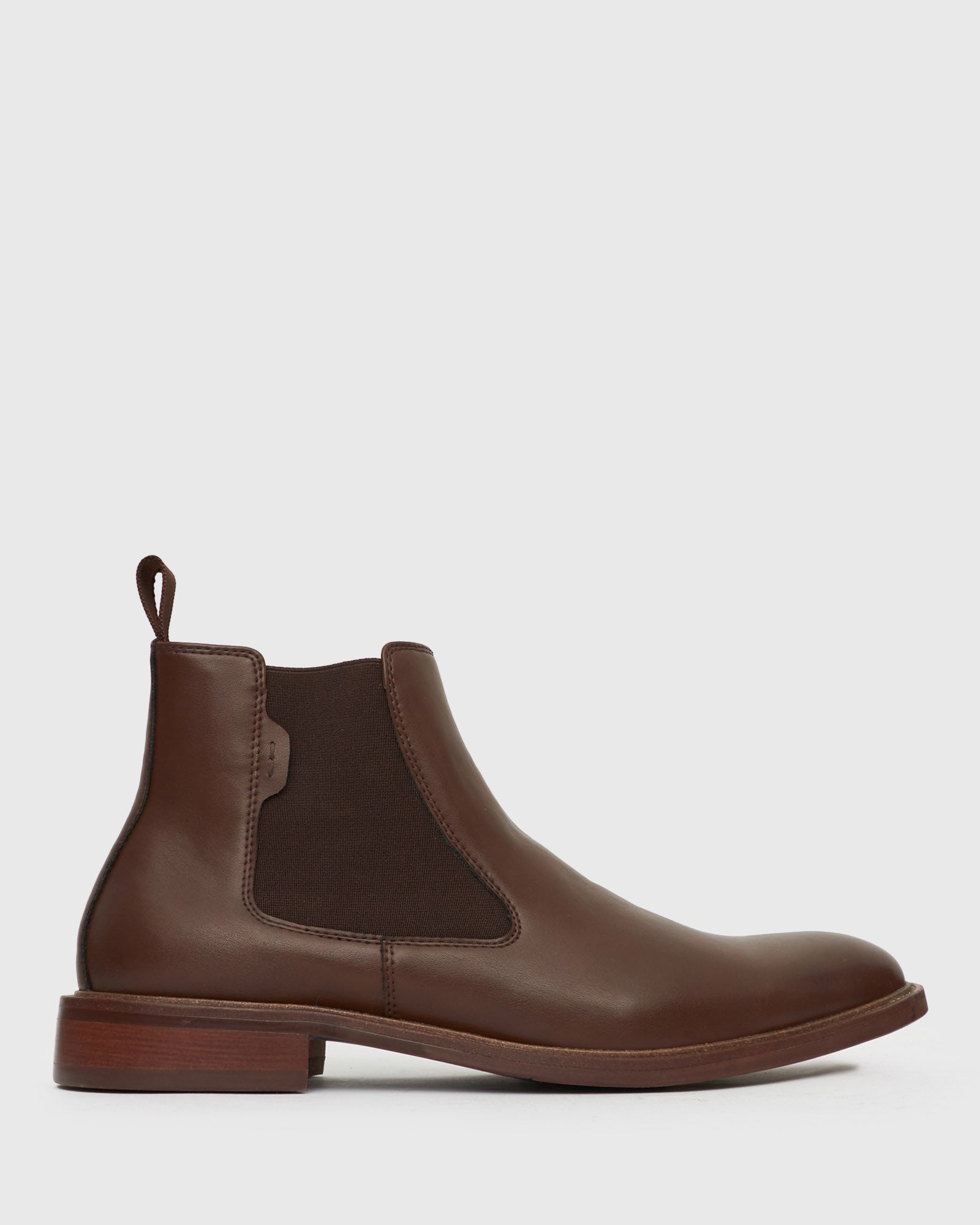 Wider Fit ROCCO Classic Chelsea Boots