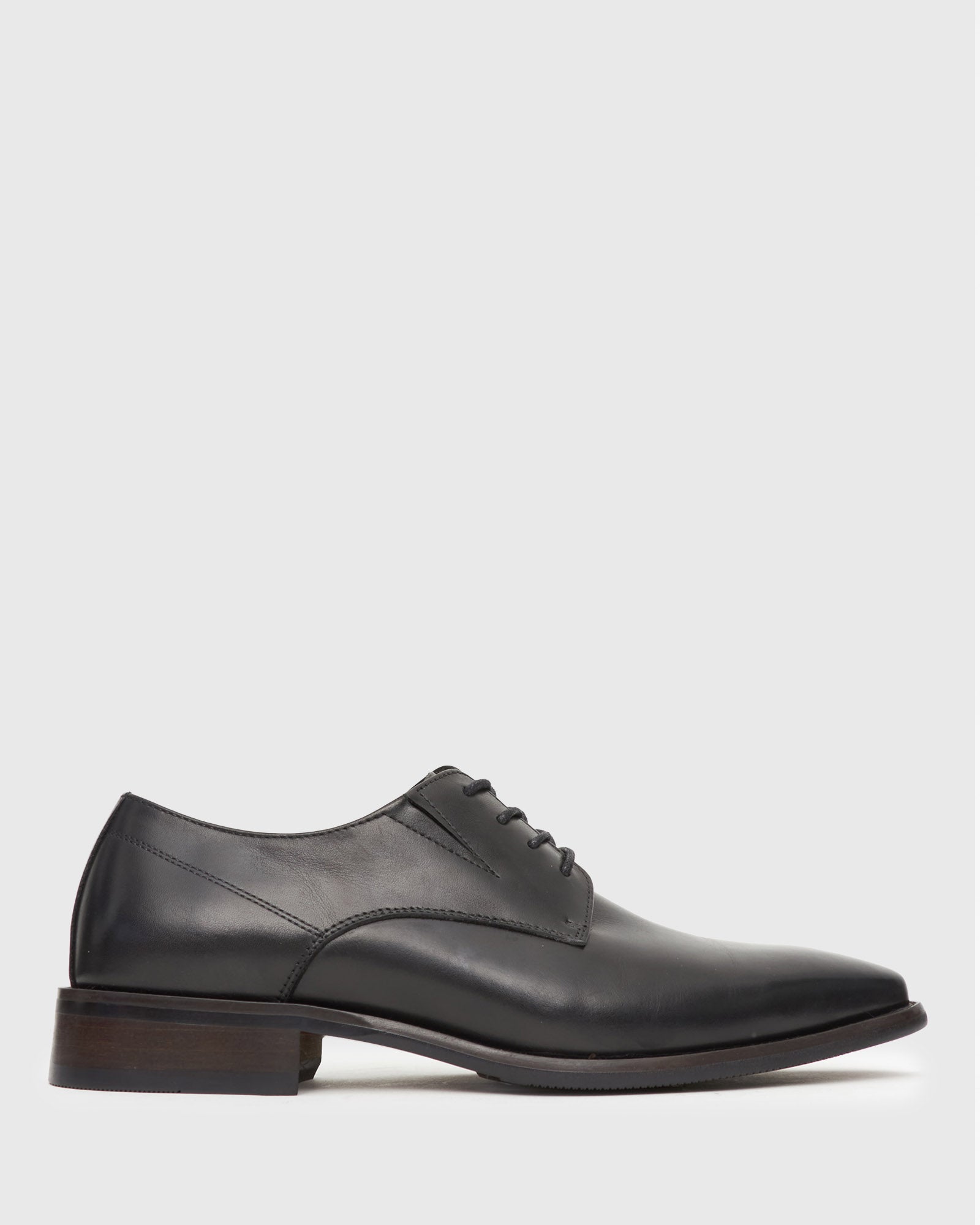 EUGENE Leather Derby Shoes