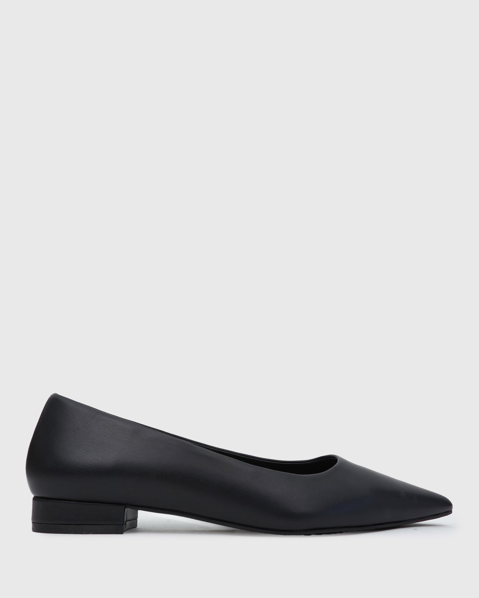 MEGA Vegan Point Flats