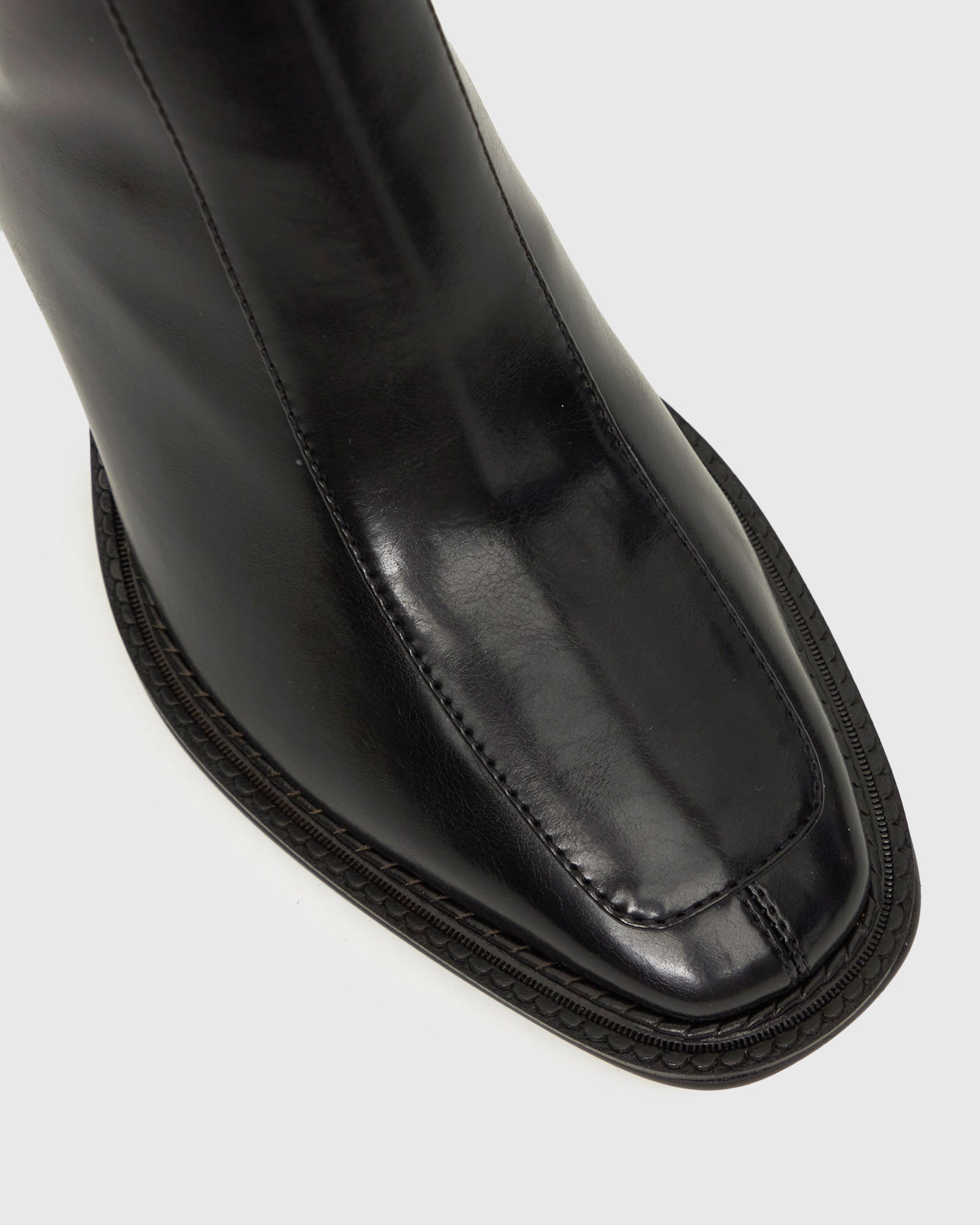 PRE-ORDER DOWNTOWN Block Heel Chelsea Boots