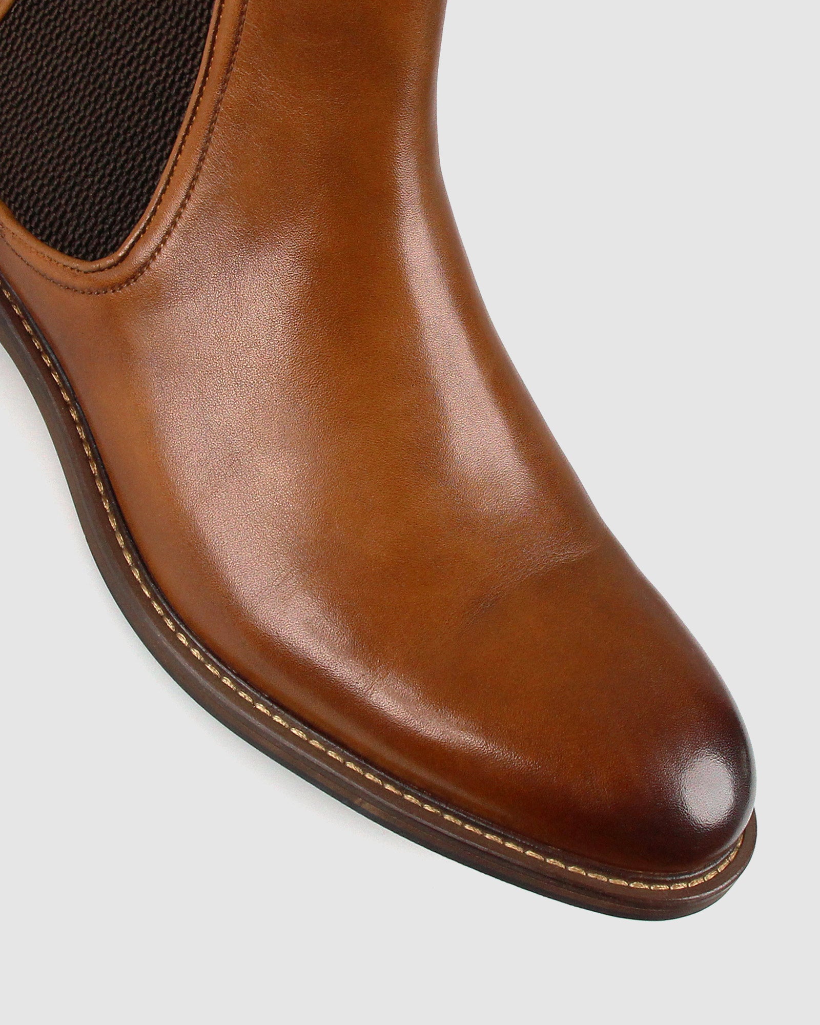 JEFFERY Leather Chelsea Boots